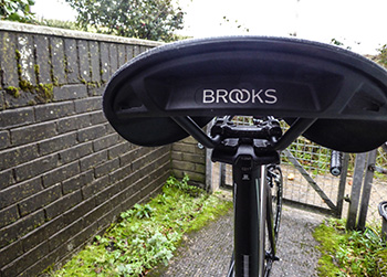 brooks cambium c17 weatherproof saddle