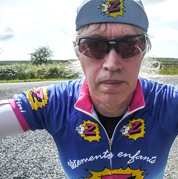 santini team z jersey and shorts